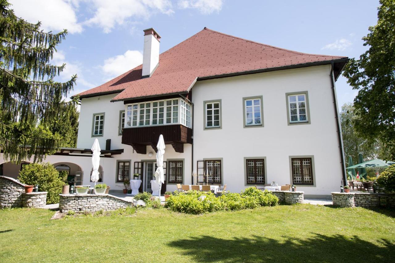 Suiten Schloss Finkenstein Гьодерсдорф Екстер'єр фото